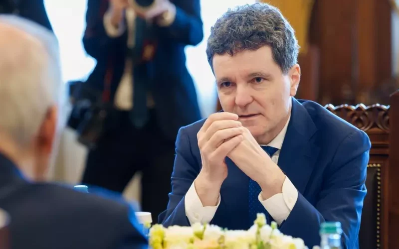Discuții la nivel înalt despre carburanți: Nicușor Dan, întâlnire cu OMV și Rompetrol pe fondul temerilor legate de criză